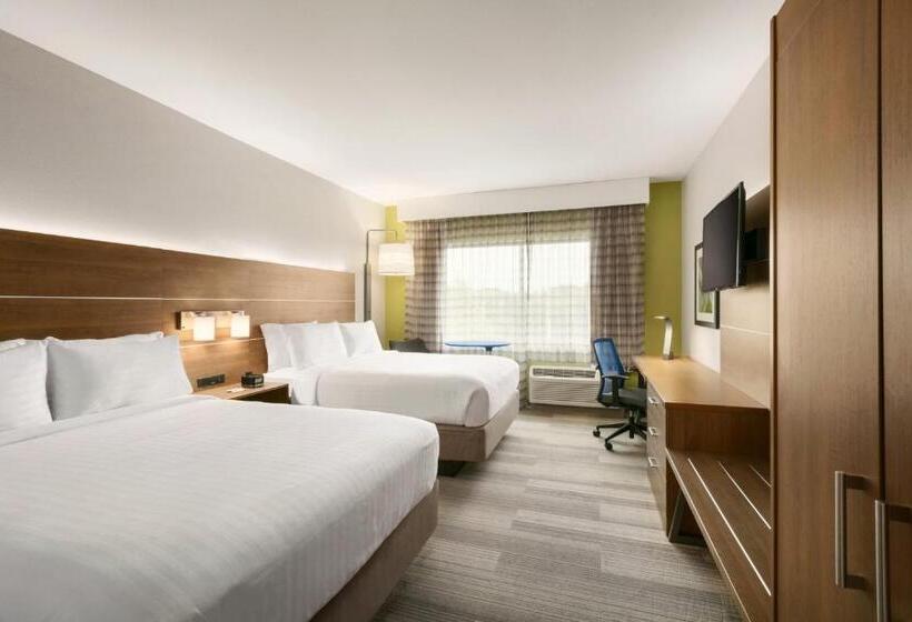Люкс Кровать Квин, Holiday Inn Express & Suites Salisbury, An Ihg