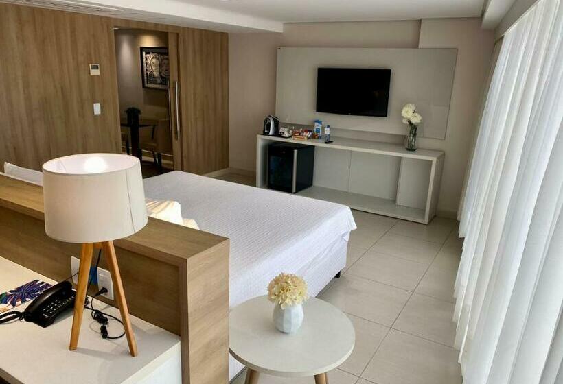 ジュニアスイート, Manaira