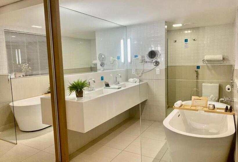 プレジデントスイートルーム, Manaira