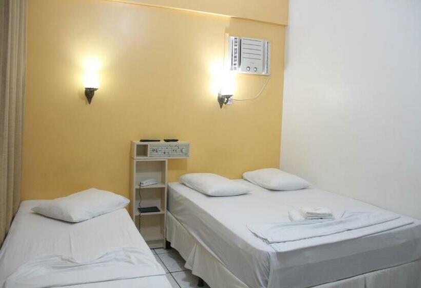 이코노미 트리플 룸, Oasis Chartouni