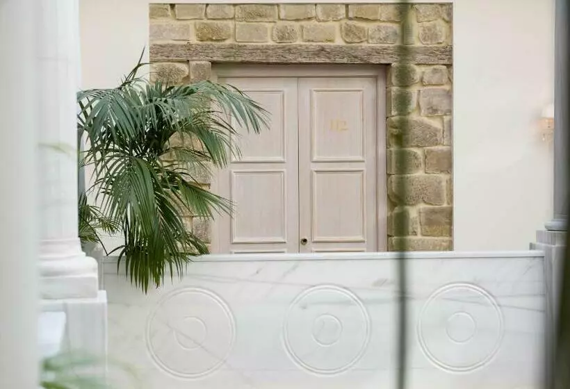 スーペリアースイート, Palacio De úbeda 5 G.l