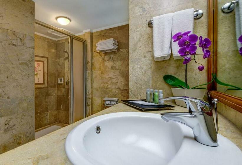 디럭스 룸, Prama Sanur Beach Bali