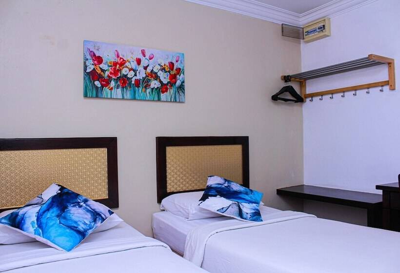 Quarto superior, Queenspark Lovita