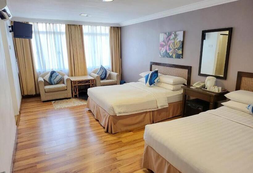 Suite Familiar, Queenspark Lovita