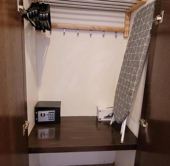 Suite Familiar, Queenspark Lovita