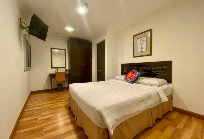 Quarto superior, Queenspark Lovita