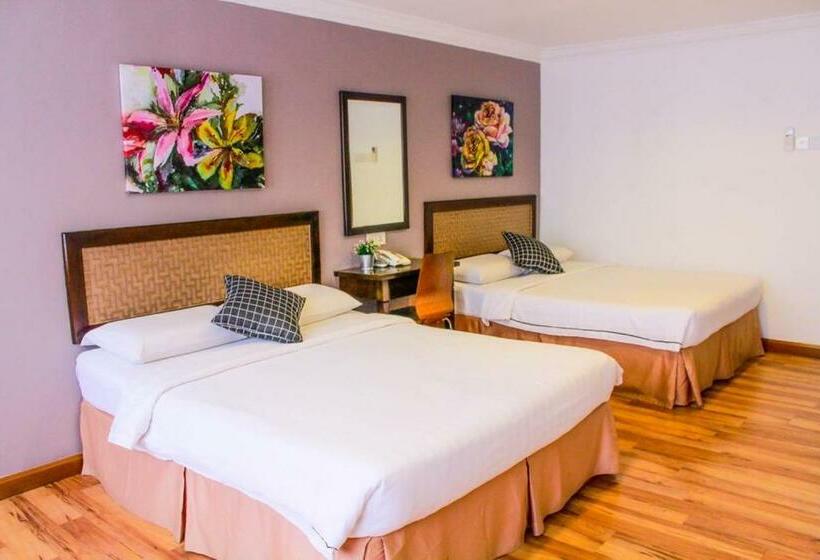 Quarto Familiar, Queenspark Lovita