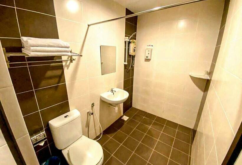 Quarto superior, Queenspark Lovita