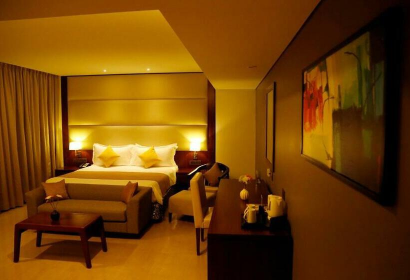 Quarto Club, The Raviz Calicut