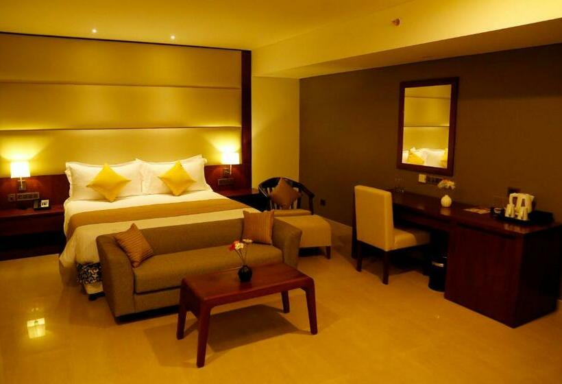 Quarto Club, The Raviz Calicut