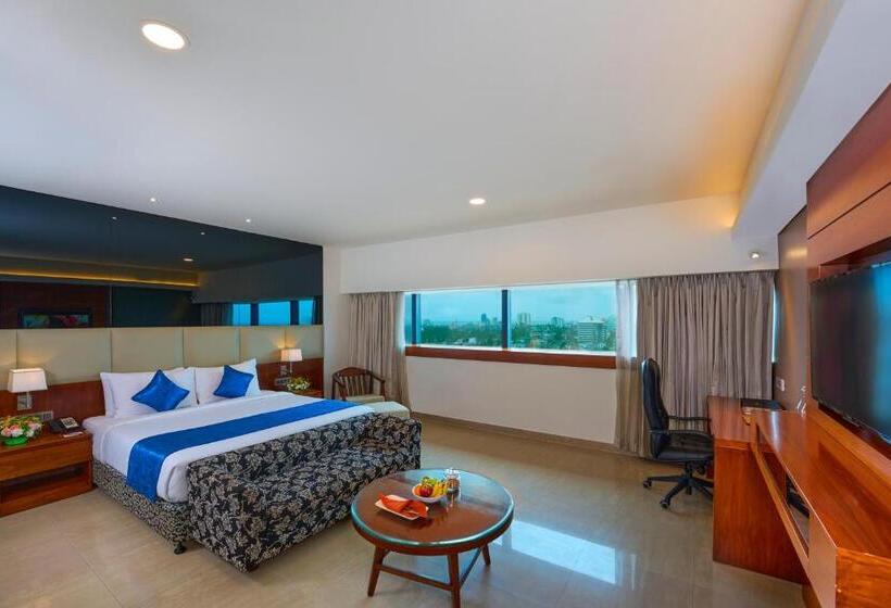 Quarto Club, The Raviz Calicut