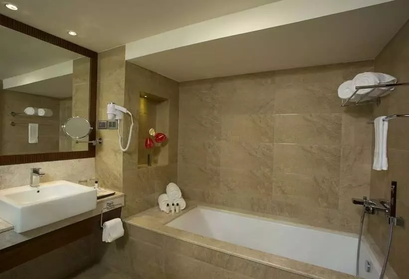 سوئیت رویال, The Raviz Calicut