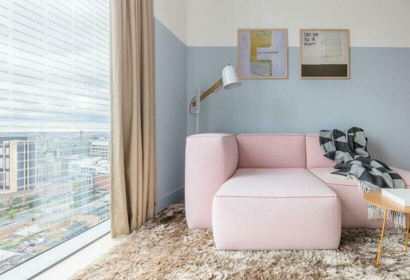 标准工作室, Leman Locke