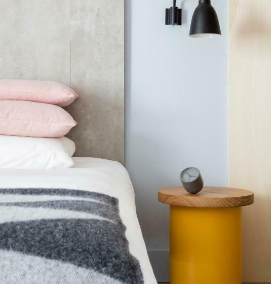 标准工作室, Leman Locke