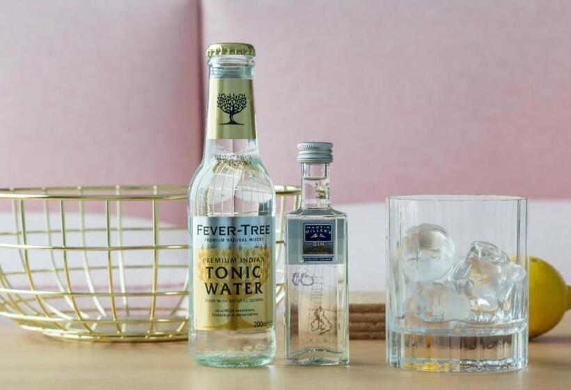 标准工作室, Leman Locke