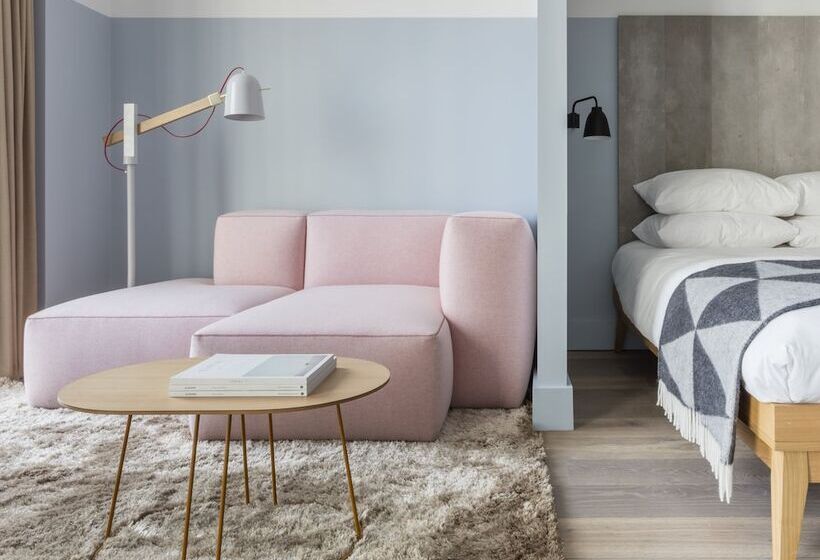 标准工作室, Leman Locke