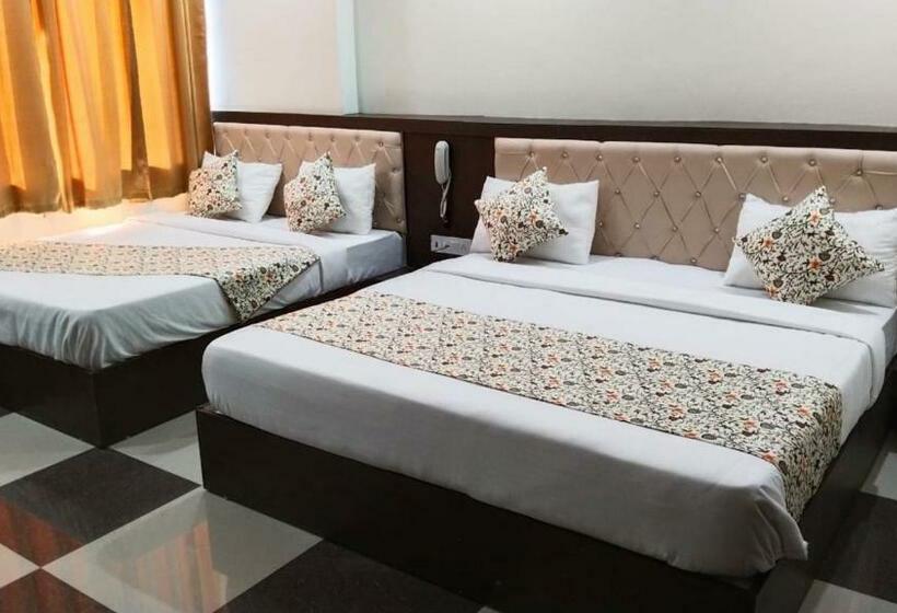 Deluxe Vierpersoonskamer, Bagga Kuteer