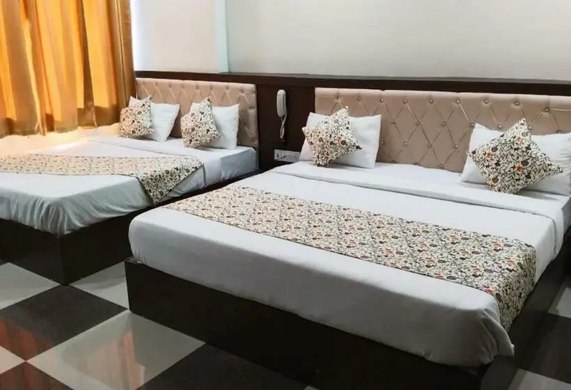 Chambre Quadruple Deluxe, Bagga Kuteer