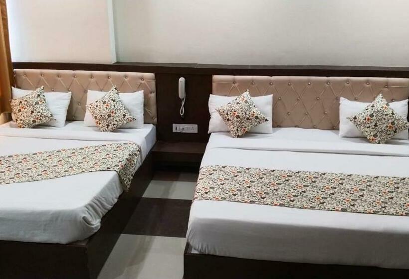 Deluxe Vierpersoonskamer, Bagga Kuteer