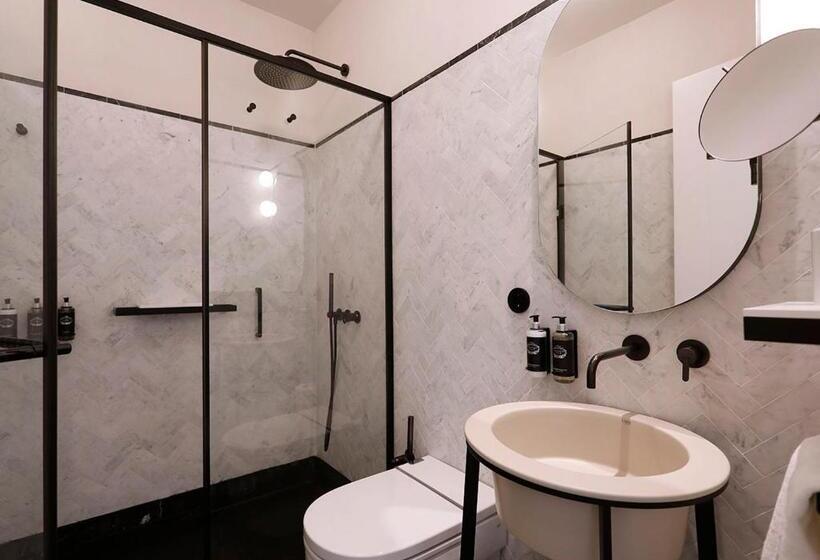 اتاق استاندارد یک نفره, Montebelo Vista Alegre Lisboa Chiado