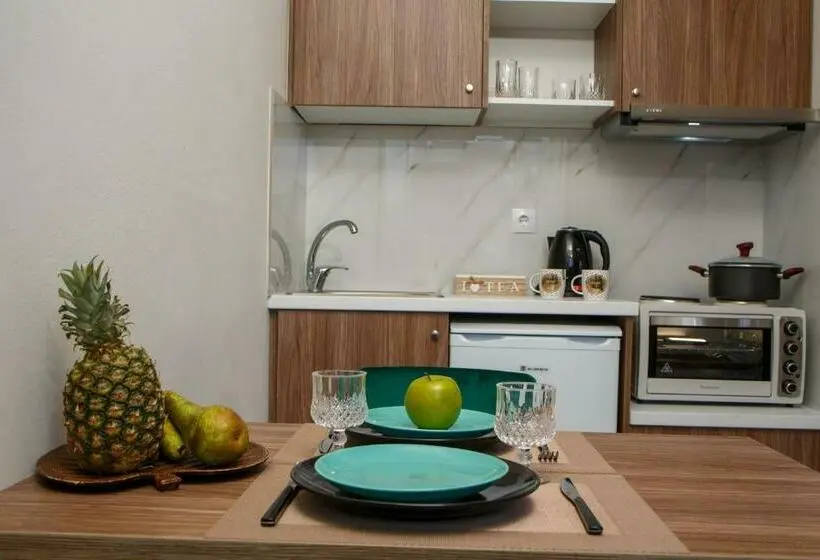 استودیوی سوپریور, Asterion Luxury Studios Airport