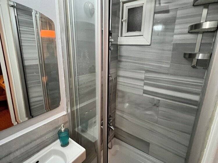 חדר דלוקס, Destinia Pera