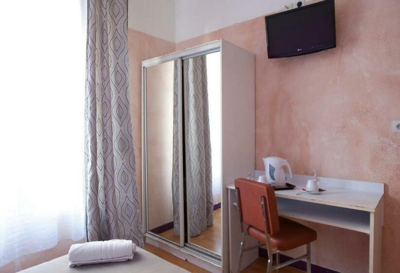 标准间, Victor Hugo