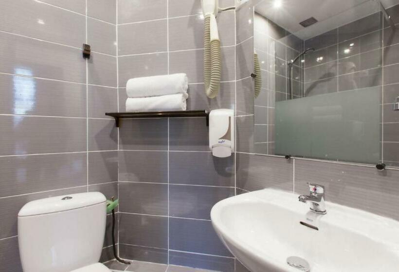 标准间, Victor Hugo