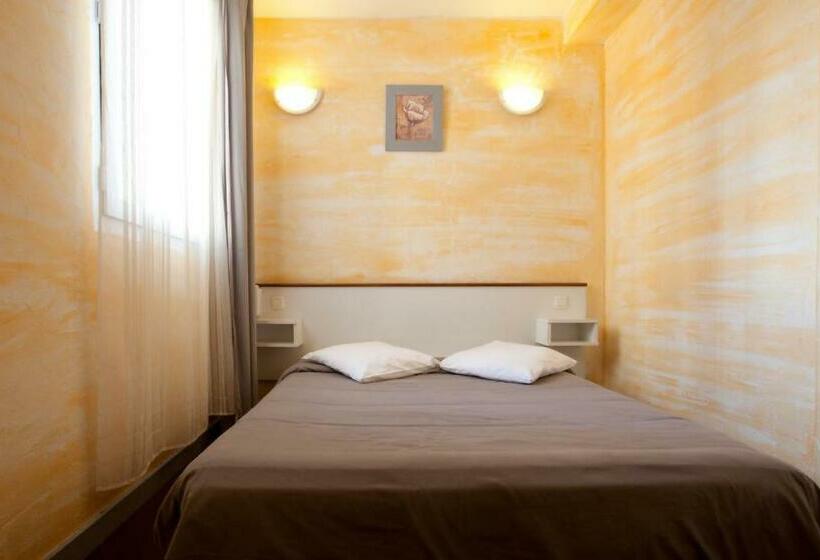 标准单人间, Victor Hugo