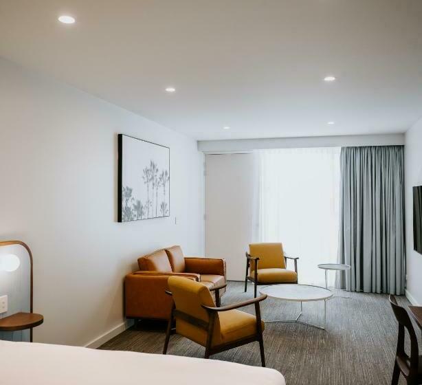 キングサイズベッドのデラックスルーム, Peninsula Hotel Motel