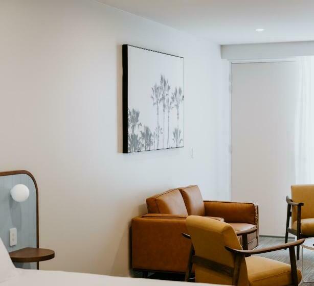 キングサイズベッドのスタンダードルーム, Peninsula Hotel Motel