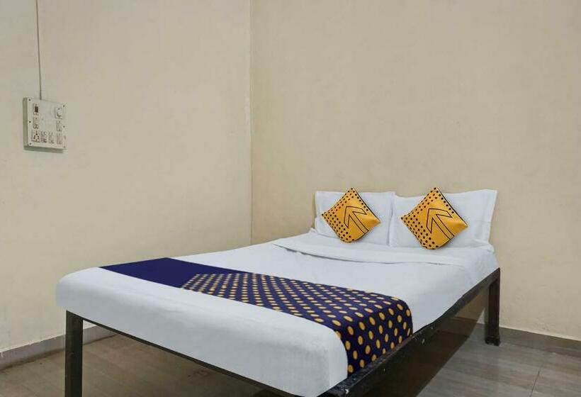 חדר קלאסי לשלושה, Spot On Hotel Sarkar