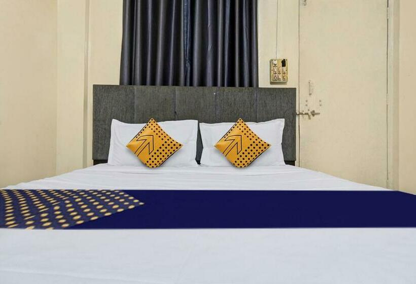 חדר קלאסי לשלושה, Spot On Hotel Sarkar