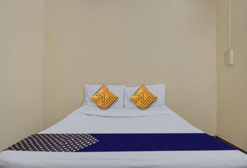 Трехместный Номер Классика, Spot On Hotel Sarkar