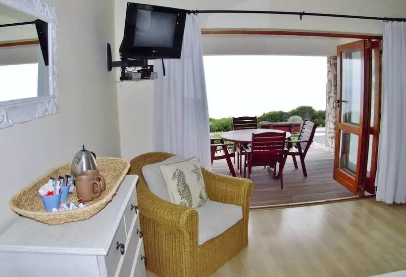 Deluxe Suite Sea View, Kleinzee Oceanfront Guest House