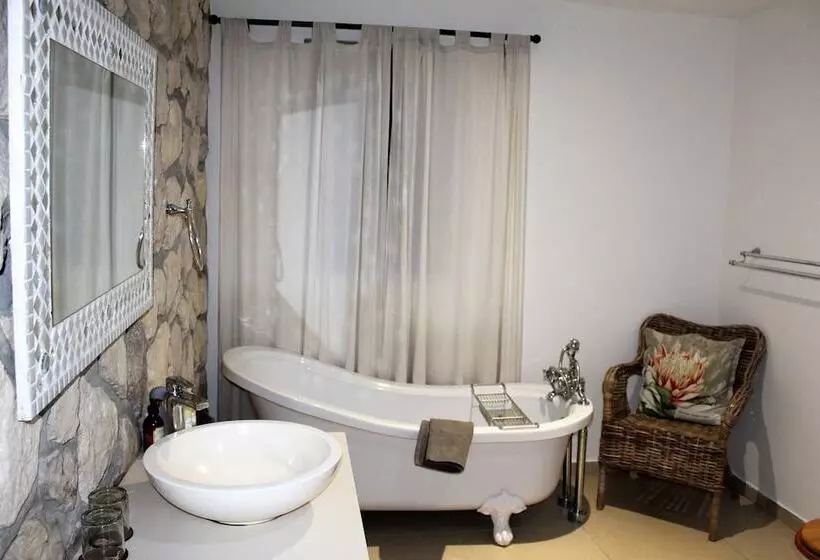 Deluxe Suite Sea View, Kleinzee Oceanfront Guest House
