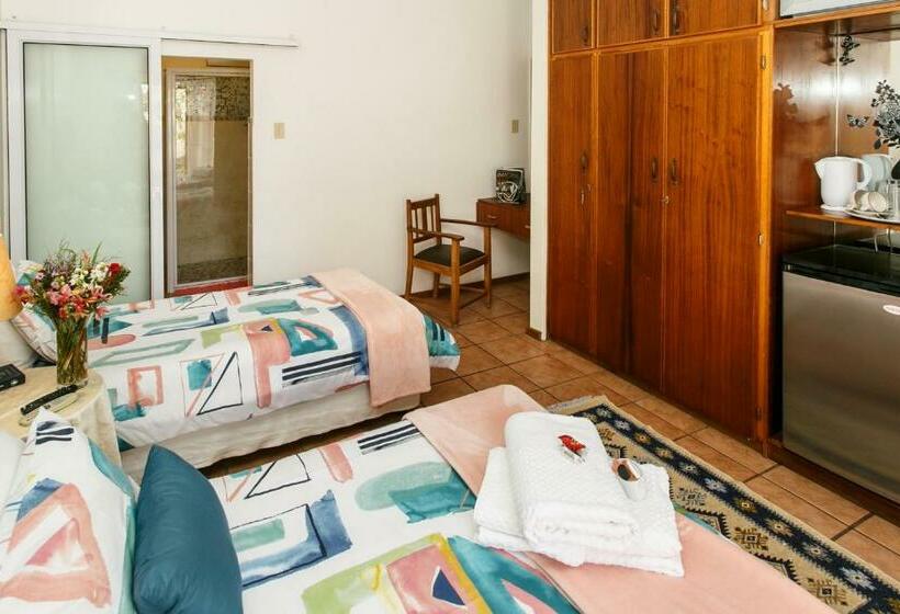 Семейный Номер, Langenhoven B And B