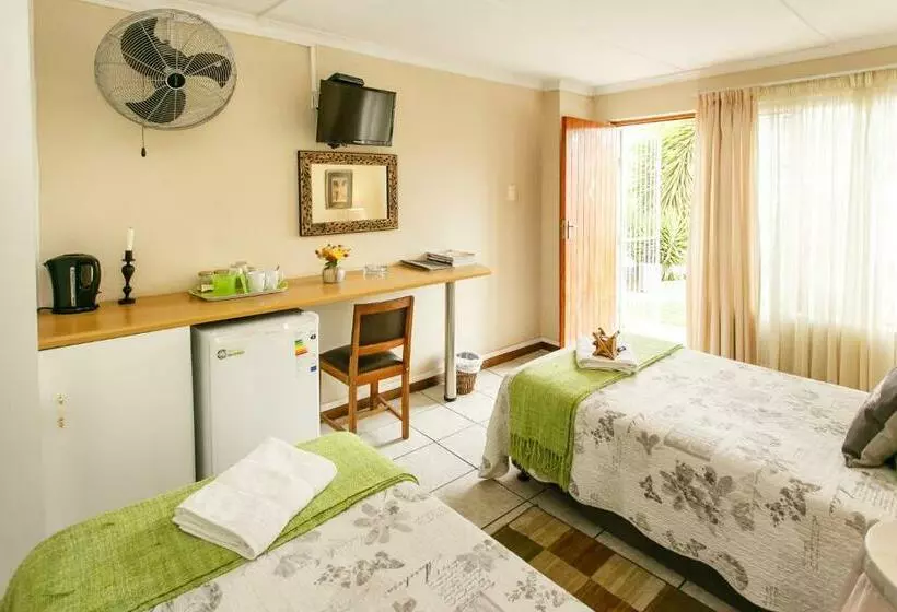 اتاق استاندارد با چشمانداز باغ, Langenhoven B And B