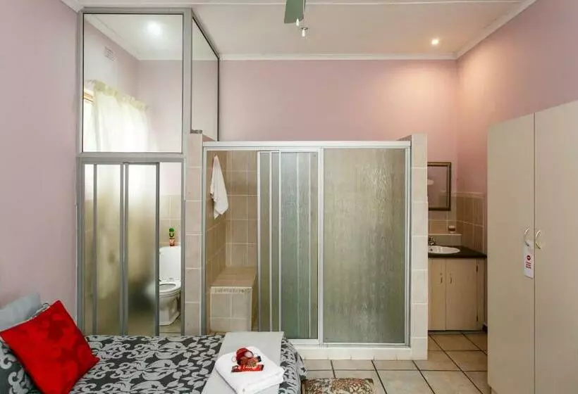 اتاق استاندارد, Langenhoven B And B