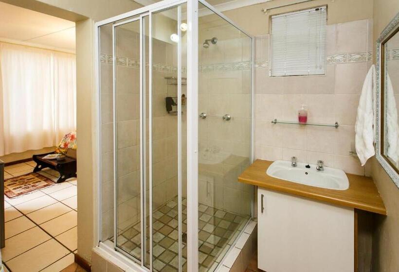 Номер Стандарт Внутренний, Langenhoven B And B