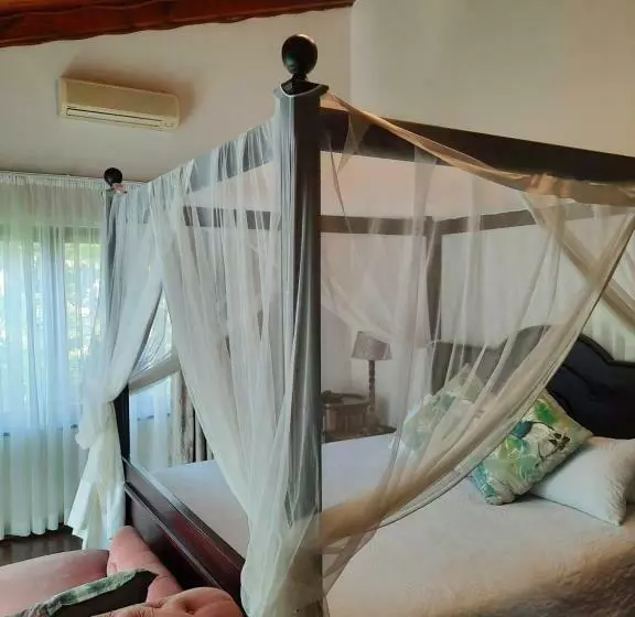 キングサイズベッドのデラックスルーム, St Lucia Wetlands Guesthouse