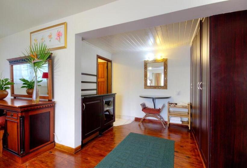 חדר דחוקס עם מיטת קינג, St Lucia Wetlands Guesthouse