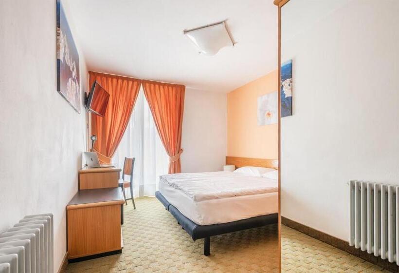 غرفة كمفورت مع بلكونة, Alpina