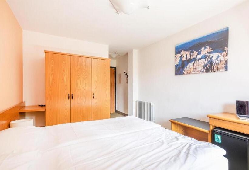 غرفة كمفورت مع بلكونة, Alpina