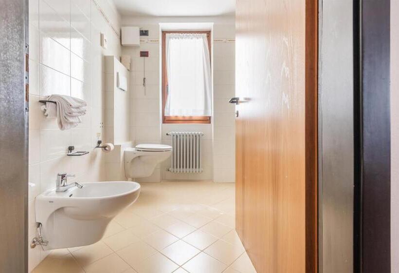 غرفة عائلية, Alpina