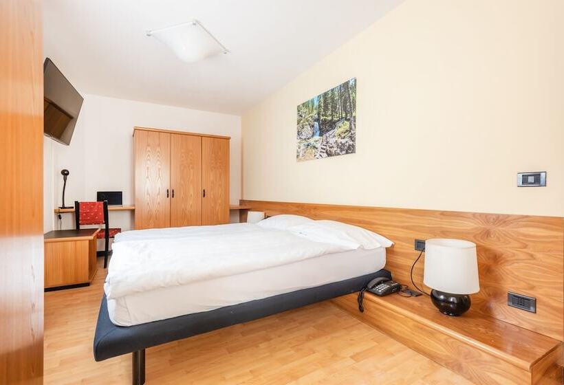 غرفة عائلية, Alpina