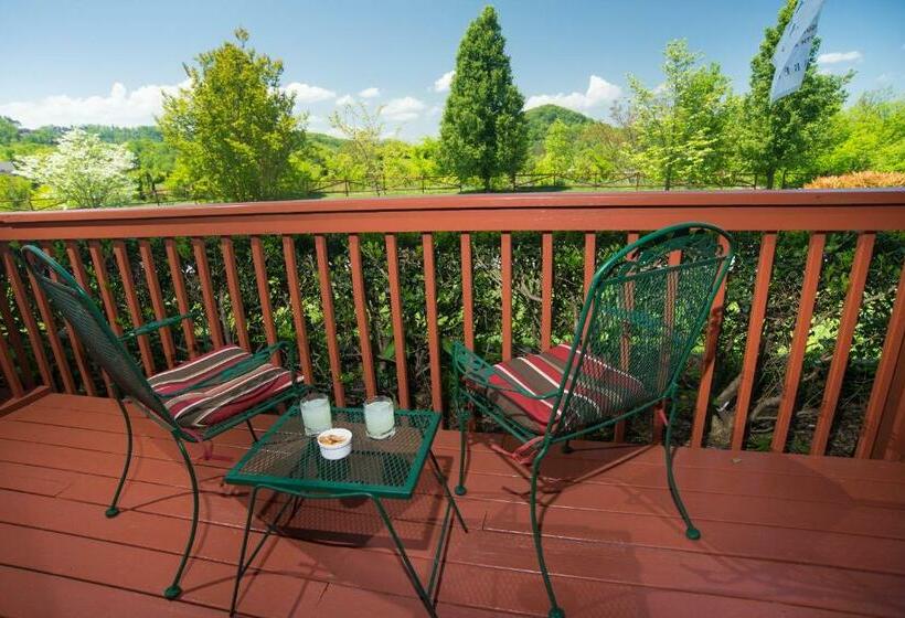 标准间, Berry Springs Lodge