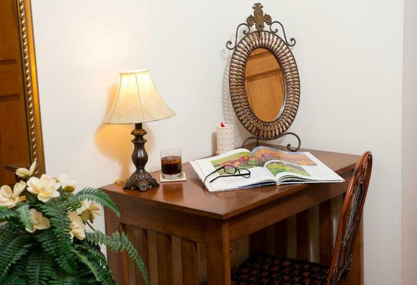 标准间, Berry Springs Lodge