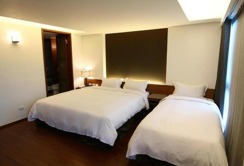 اتاق استاندارد سه نفره, Fu Lyu Inn