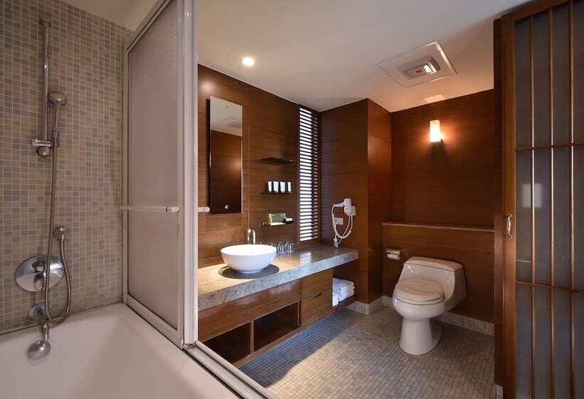 اتاق خانوادگی, Fu Lyu Inn